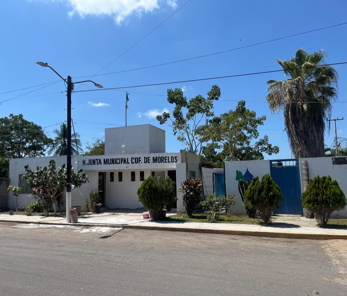 ComentarioUdeC's tweet image. #Colima 

Opera corredor de comida en Cofradía de Morelos, sin control vial ni servicios básicos

elcomentario.ucol.mx/?p=312837

#ElComentario #corredordecomida #CofradíadeMorelos #serviciosbásicos