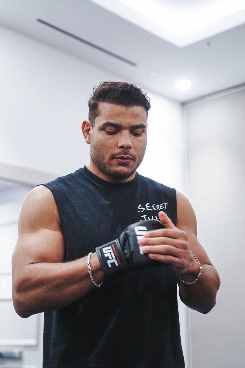 BorrachinhaMMA's tweet image. High-intensity sweat is an investment in victory.
 The more you bleed in training, the less in the fight. 💦🔥

#paulocosta #ufc #secretjuice