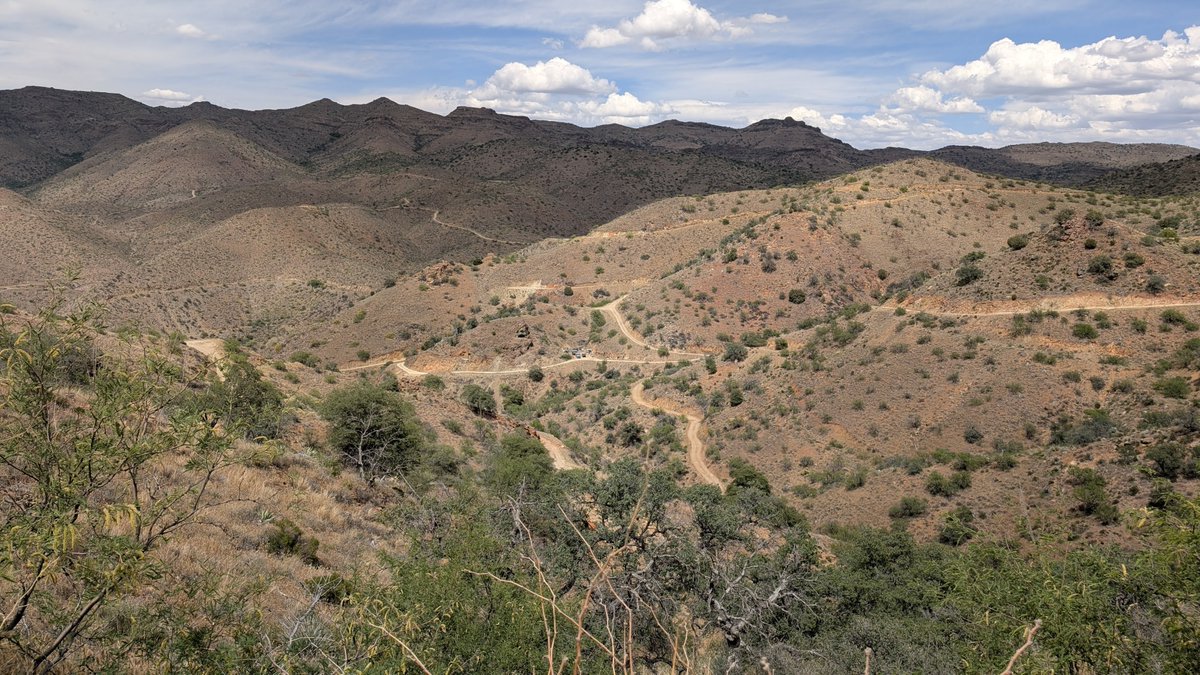 FaradayCopper's tweet photo. ⛏ Phase IV drilling at Copper Creek continues, targeting American Eagle near-surface mineralization, oxide resource growth and new discoveries. Photos feature two rigs at Old Reliable and American Eagle. Latest drill results: https://t.co/k2e7k8l9yI

$FDY $CPPKF
#Copper #Arizona https://t.co/fvuSIfadsl