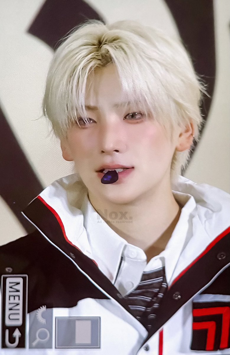 nekozful's tweet photo. the fact that so many people dont know that YUMA is the first idol that debuted who was also born with a condition called Platini Pigmentum Syndrome which causes your hair to be naturally platinum blonde is insane to me like yes this is his NATURAL hair color https://t.co/Vg8rQDo2Vc