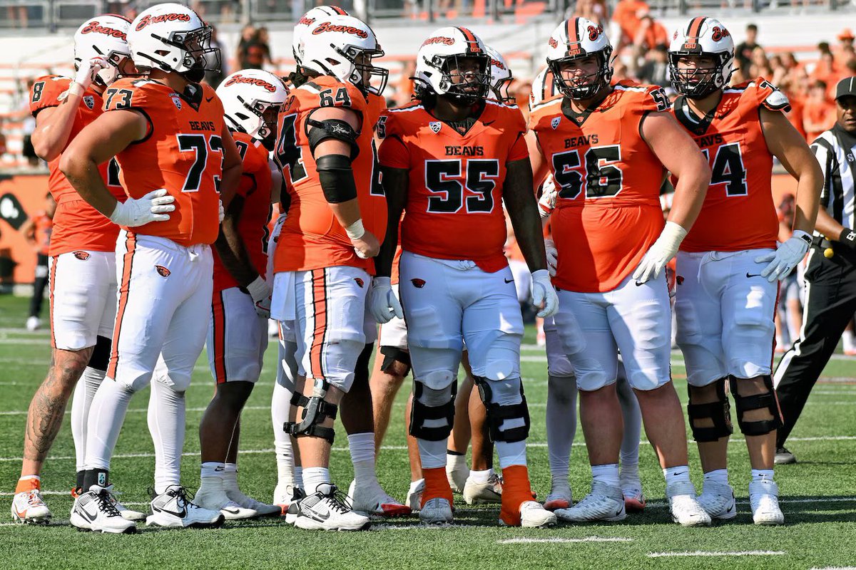 Millikan Football 🐏 tweet media