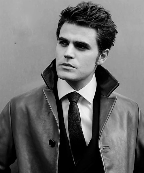 PWChronicles's tweet photo. It’s #WesleyWednesday 🙌🏻 Hope you guys are having a great week! Friday is right around the corner… 😂 Enjoy the rest of your day!! #PaulPic #PaulWesley #PWCSquad https://t.co/L2Dx9G2bbb