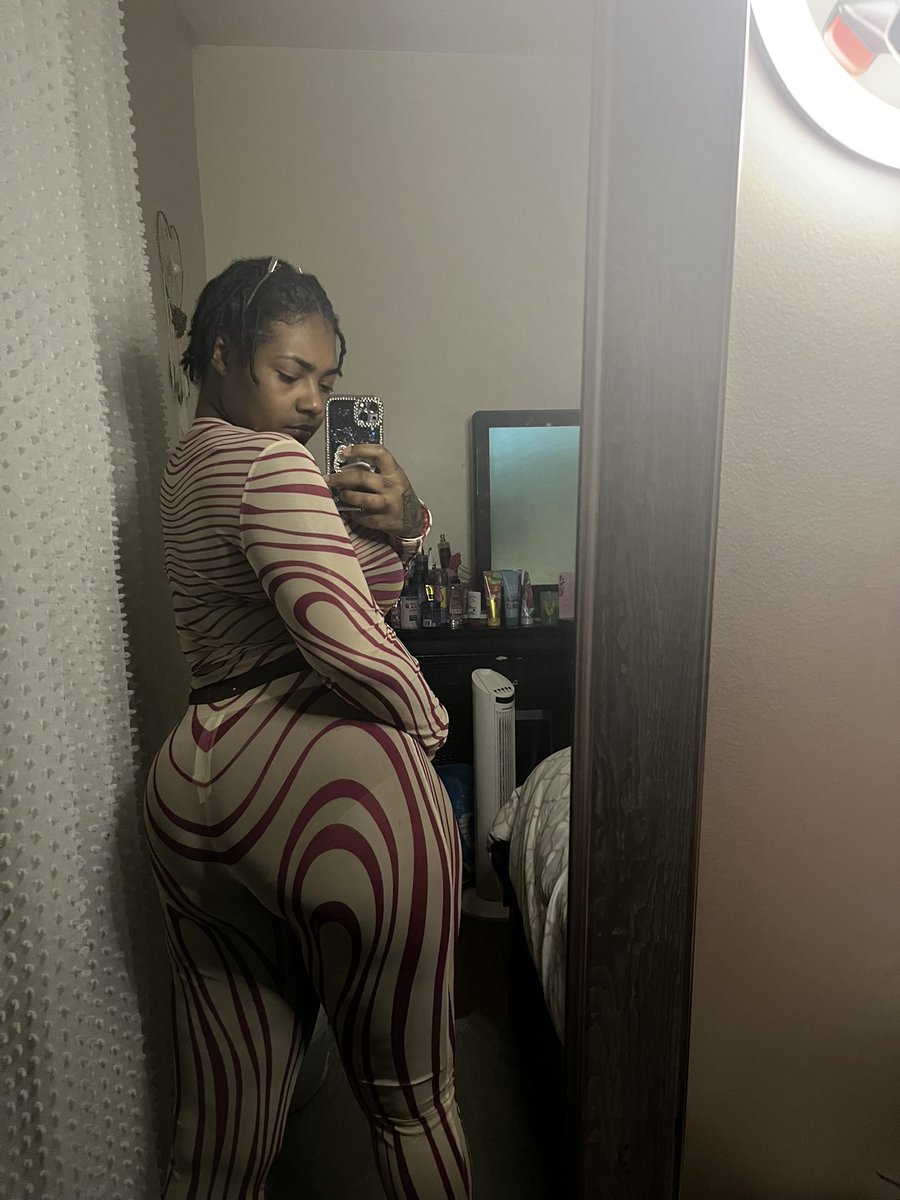 ForeverYonik tweet media