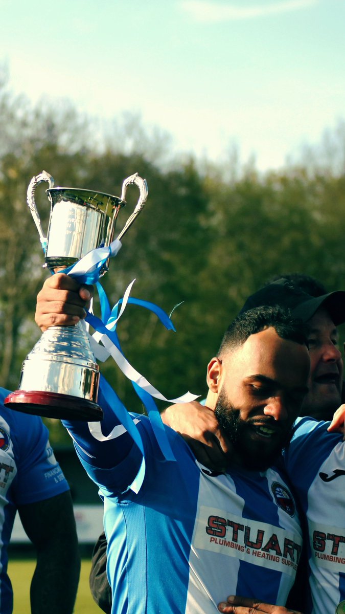 Nuneaton Town FC (C) tweet media