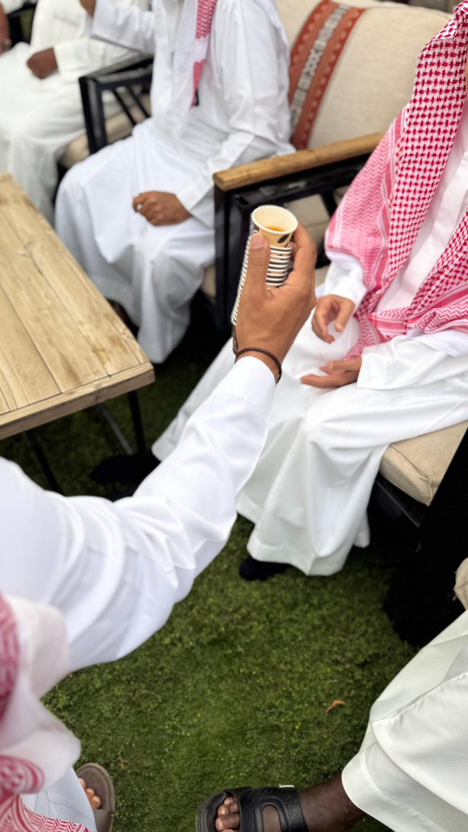خلف الصقير tweet media