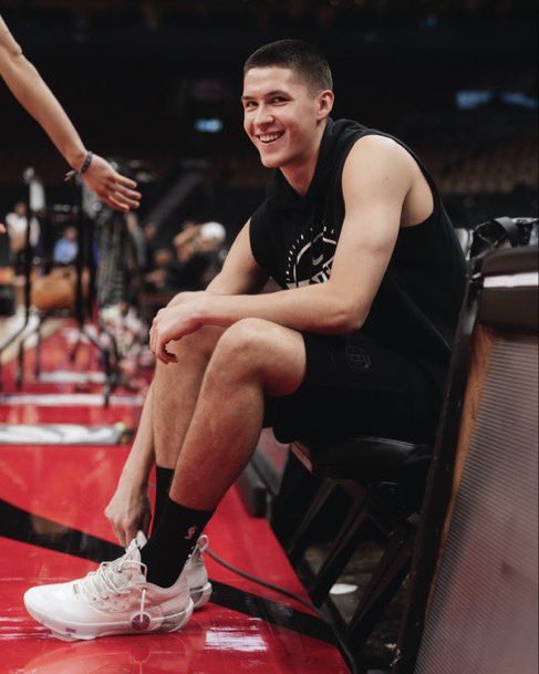 NetsMuse's tweet photo. Egor Dëmin rookie season:

25.2 MPG
10.3 PPG
3.2 RPG
3.3 APG
38.5% 3PT

We're just getting started🚀 https://t.co/i7tRcrxPcw