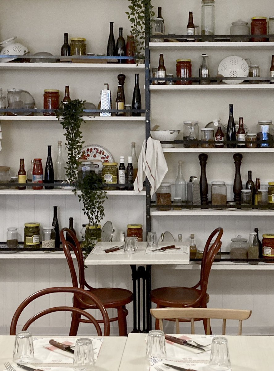 ReciklerkoCans's tweet image. Pizza and pasta restaurant

stock.adobe.com/contributor/21…

#Pizza #pasta #restaurant #gardalake #italy