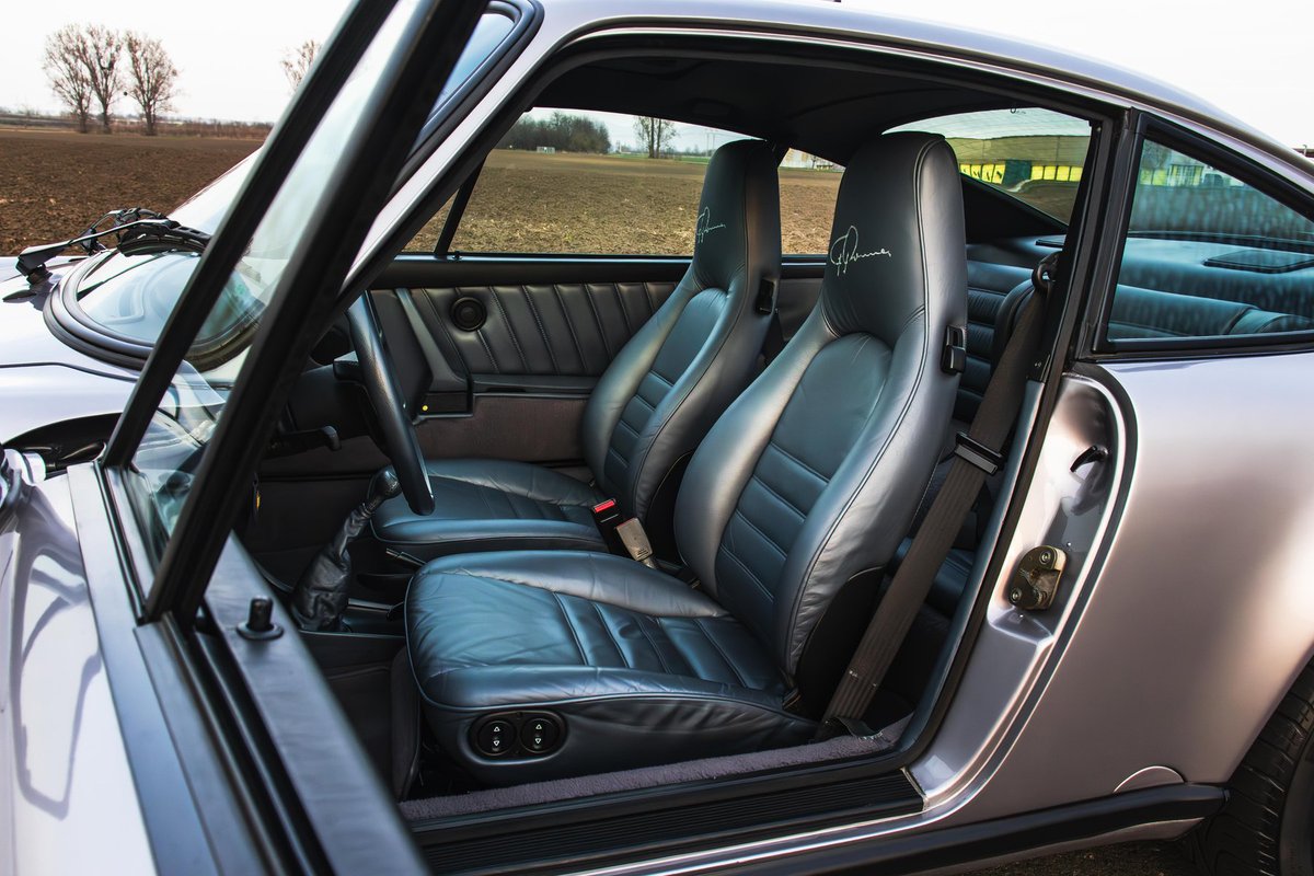 realUNICARNS's tweet photo. 1987 Porsche 911 Carrera 3.2 Jubilee Edition for sale via Catawiki Auction Ad:>> https://t.co/56VYixz35d https://t.co/u4w7zZdPMi