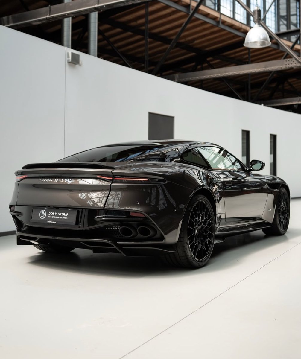 LUX Cars tweet media