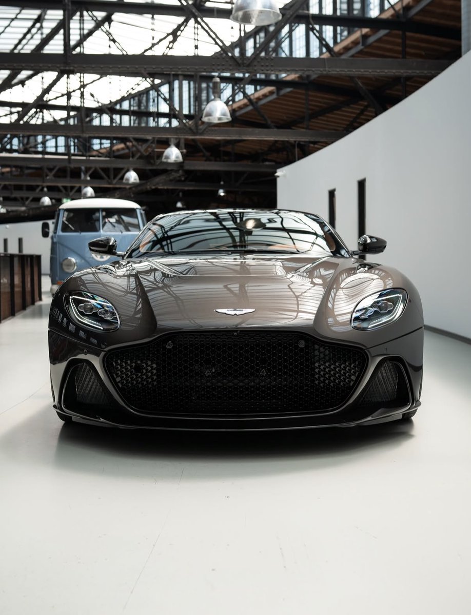 LUX Cars tweet media