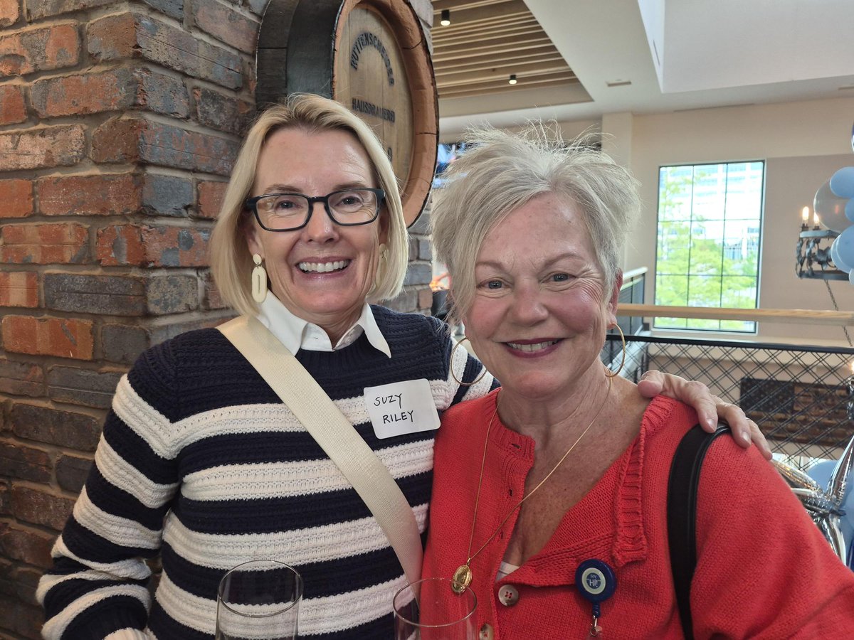 VIAHealthPartnr's tweet image. It was a beautiful night of fellowship as we kicked off our first volunteer appreciation event! Many thanks to our friends at @oldemeckbrew for the delicious food &amp;amp; drinks, &amp;amp; to the volunteers that joined us! 

#VolunteerAppreciationWeek #volunteering #viavolunteering