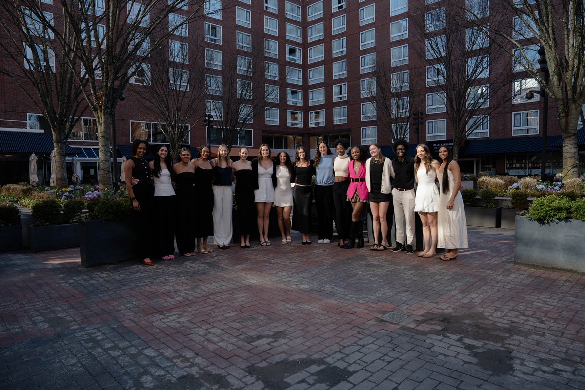 HarvardWBB's tweet image. One more time celebrating our 2025-26 team🩷

#GoCrimson x #BelieveIt