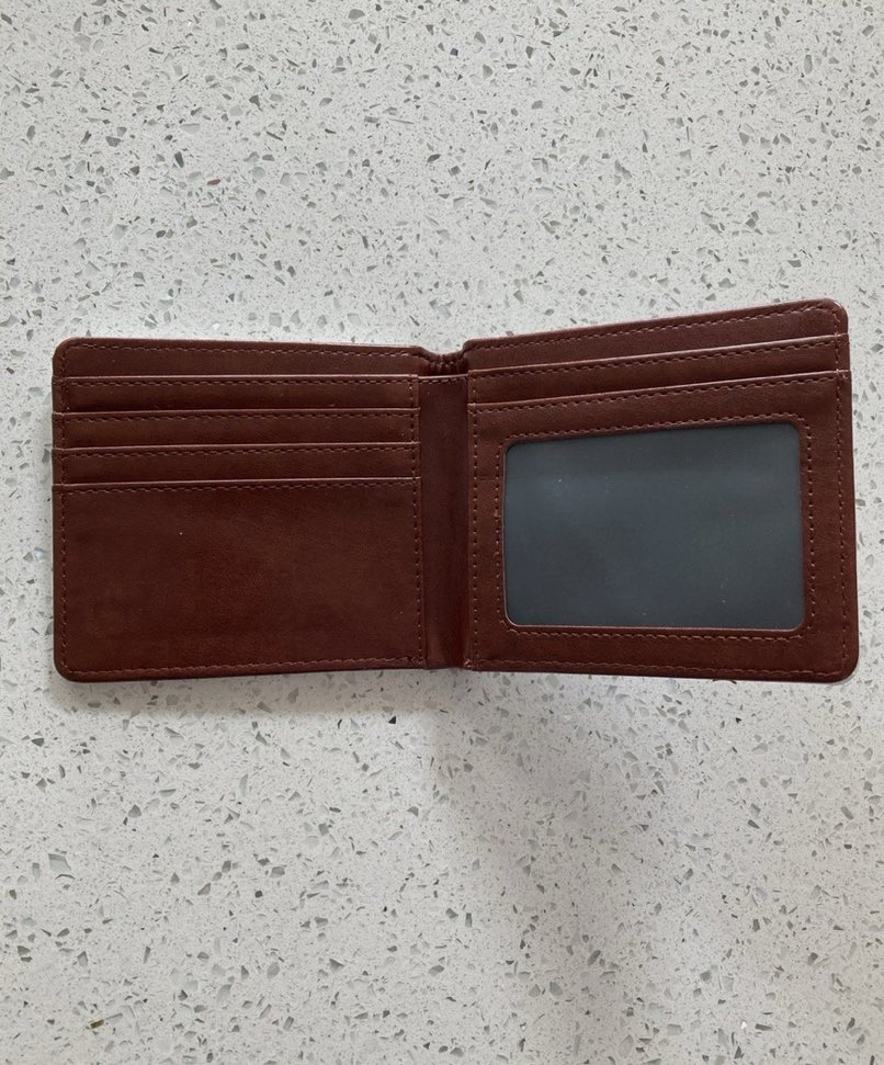 Laura Hibbert tweet media