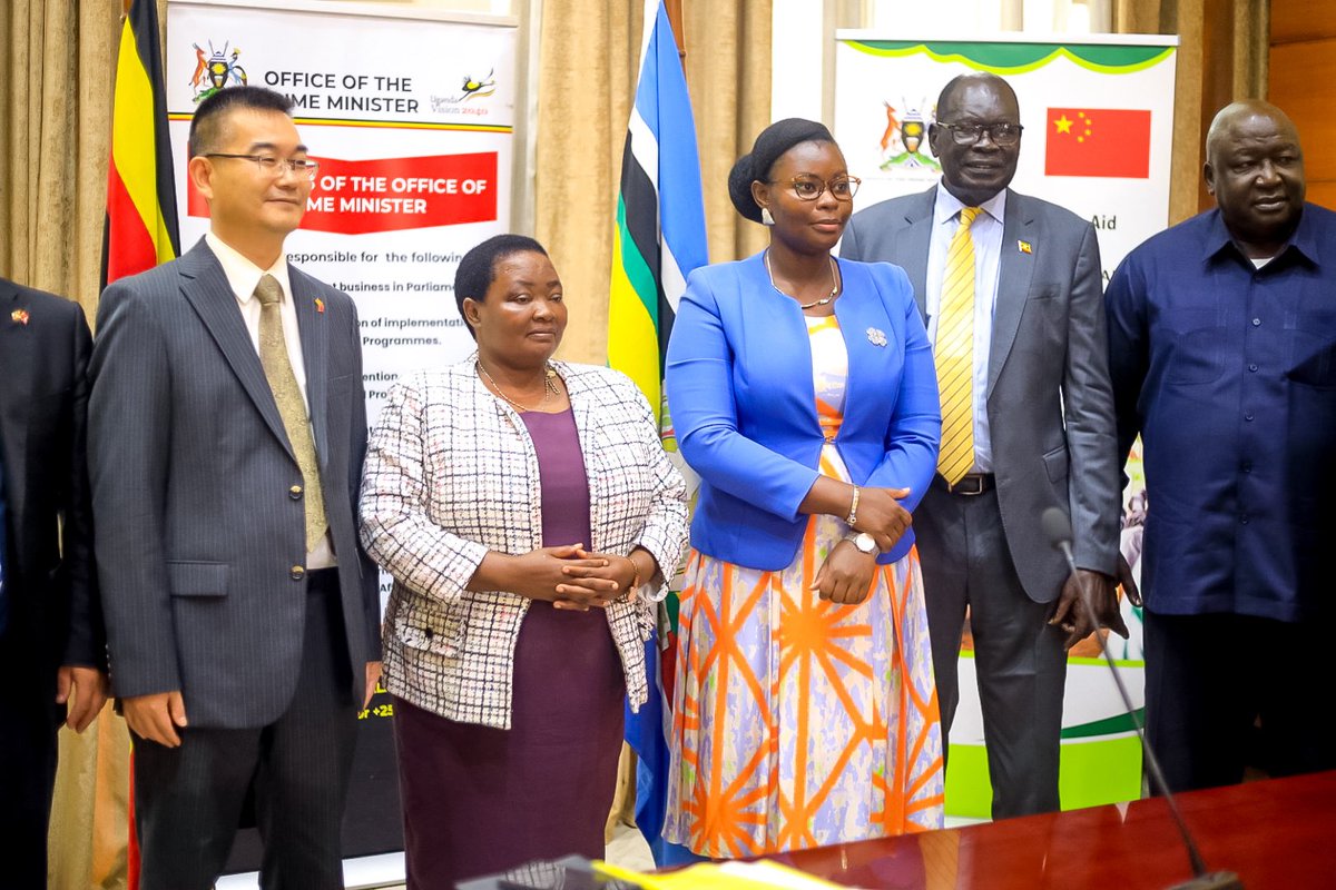 OPMUganda's tweet photo. This afternoon, Rt. Hon. Prime Minister @R_Nabbanja launched the Humanitarian Assistance Grant Project, alongside the Hon. Ministers @eng_onek @LillianAber and @okelloryem as well as 
Mr Fan Xuecheng, Chargé d’Affaires ad Interim @ChineseEmb_Uga 

The PM said the project, supported by the Chinese government, will address immediate humanitarian needs while laying a firm foundation for long-term resilience.