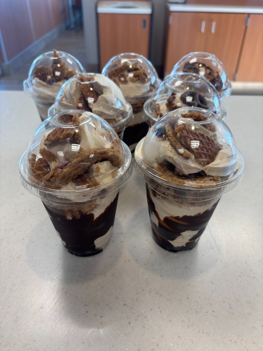 Cone Palace tweet media