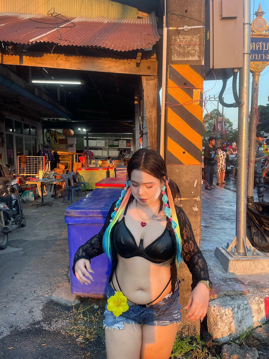 ชอบกินโกโก้ tweet media