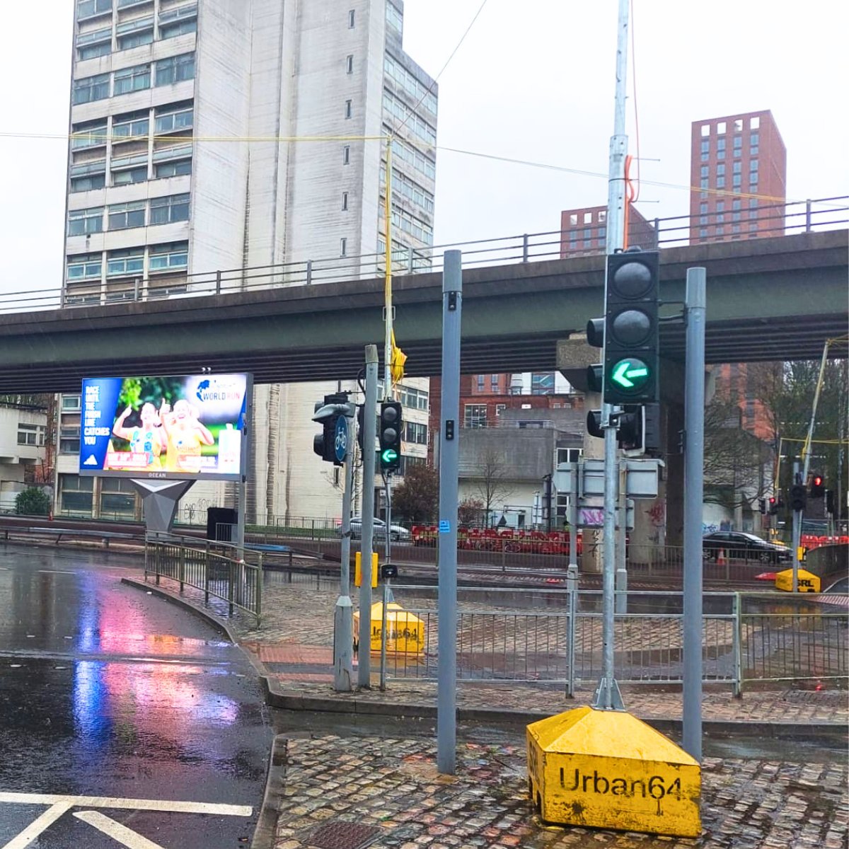 SRLTraffic's tweet photo. Urban64 on London Road, Manchester

Working alongside Trafficare, the system was chosen to support cycle-focused junction upgrades — handling UTC, box signs &amp; independent phases, while maximising capacity without compromising construction works!

#SRL #trafficManagement https://t.co/7lk2EnC3i3