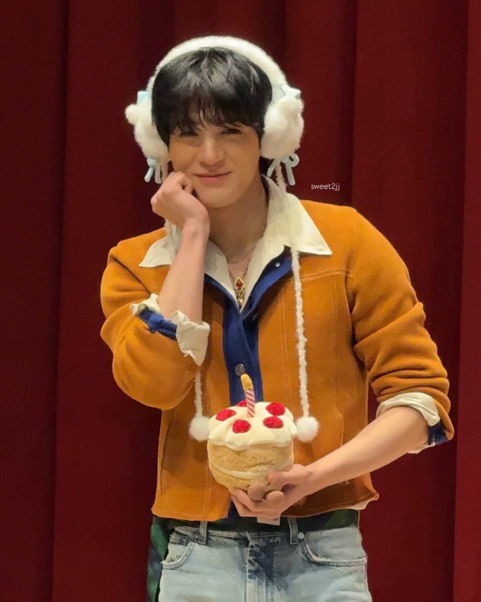 아쮸 tweet media