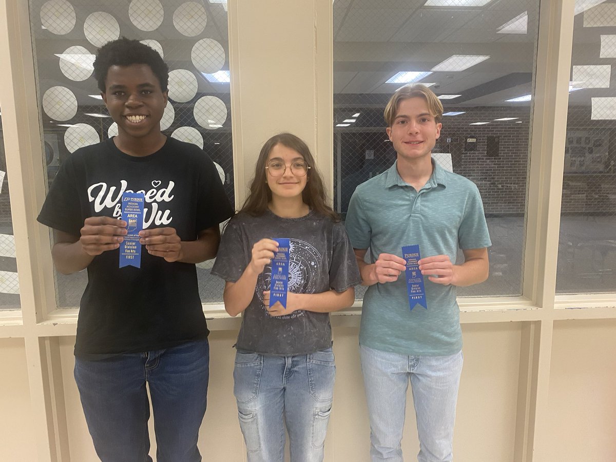 SignatureSchool's tweet photo. First Place - Social Studies: Simon F., Garret D., Om M., Nicholas F. 
First Place - English: Thejasri R., Grace L., Likhila T., Diya M. 
First Place - Fine Arts: Garret D., Stephanie P., Alex R. 

Way to go, students, Mr. Bullington, and Mr. Robinson! https://t.co/OQdDEy9p6N