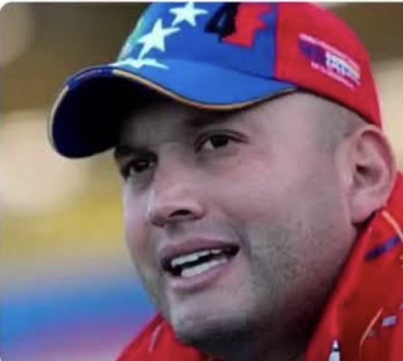 Cayó el “Potro” Álvarez.
Que se le respete el debido proceso y no sea torturado.

Pero también exigimos la libertad de más de 100 presos que fueron víctimas de su poder, a quienes sí les violaron sus #DDHH y se les negó la justicia.

Y algo clave, que esta investigación no sea un