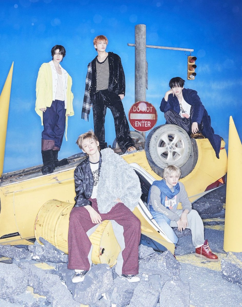 ILLIT BASE tweet media