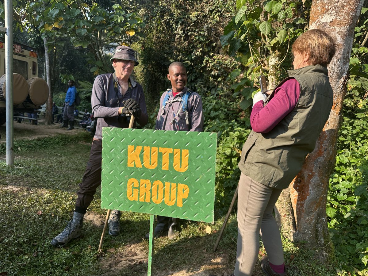 S2GTours's tweet photo. Women Crush Wednesday in Bwindi Impenetrable National Park 🇺🇬 — celebrating strong, adventurous women on an unforgettable gorilla trek.

Plan your adventure 📲 https://t.co/geKKjXJ6pK #WCW #GorillaTrekking https://t.co/FIR3oWqrHl