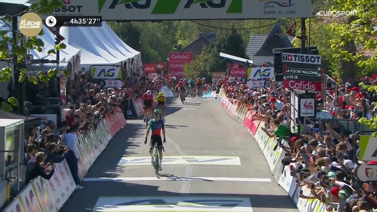 Le Gruppetto tweet media