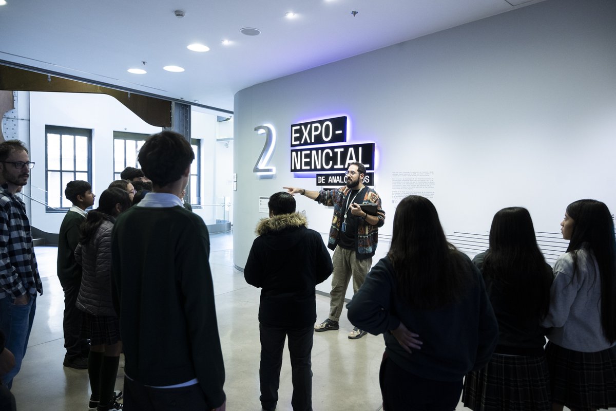 Espacio Fundación Telefónica tweet media