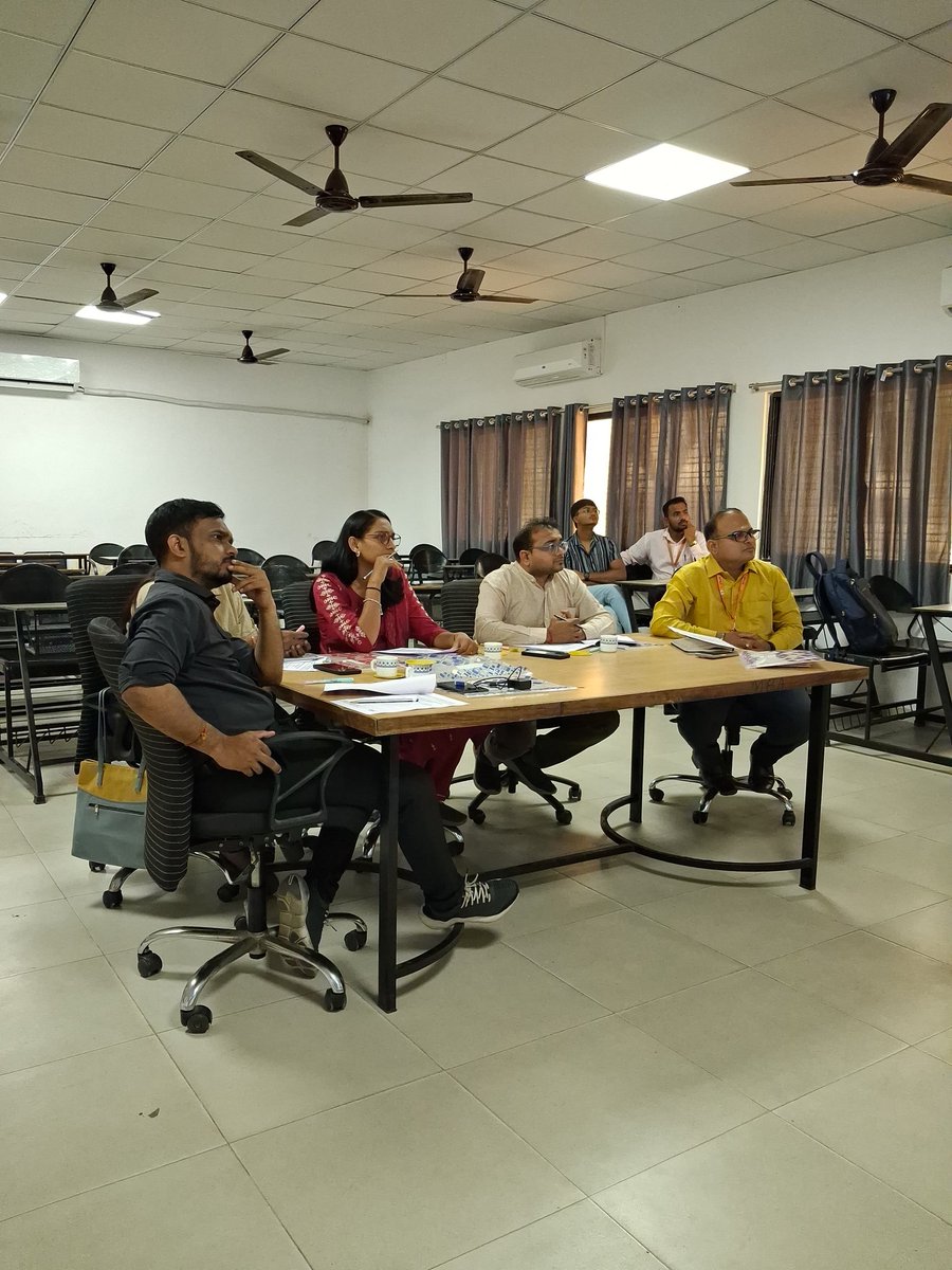 IP Officer,Anand tweet media