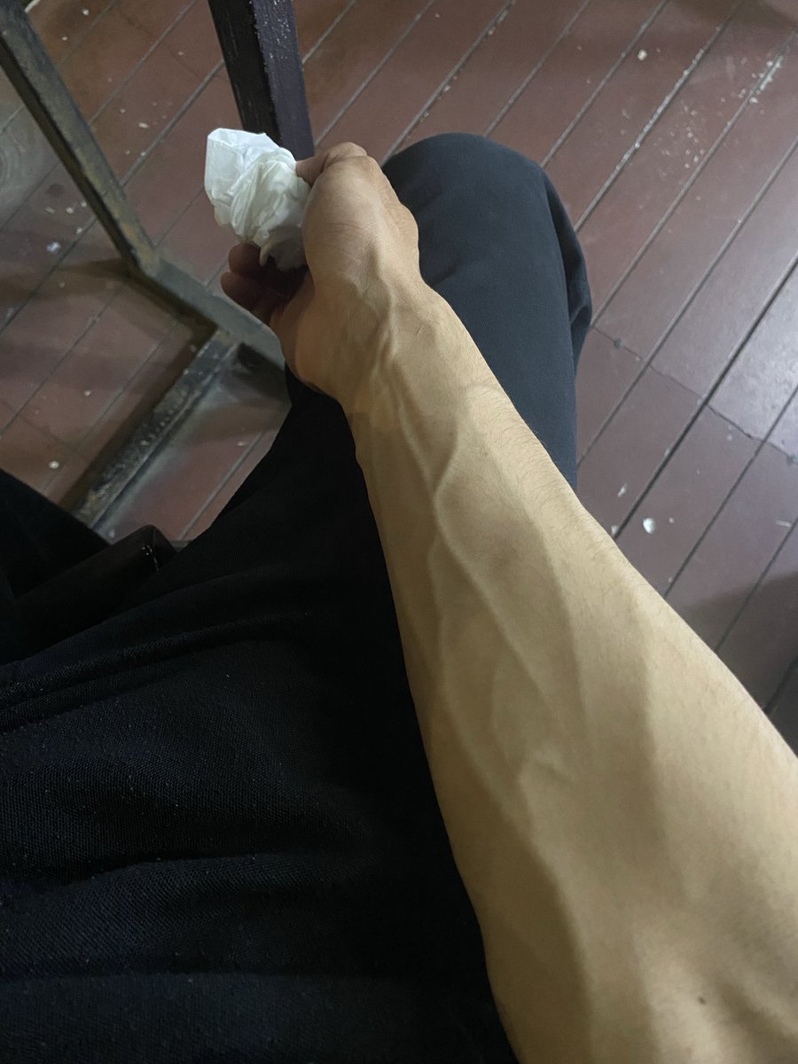 แมวอร่อย tweet media