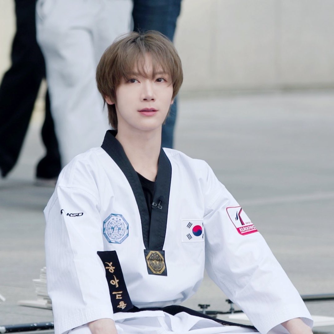 𝘿𝙤𝙣 tweet media