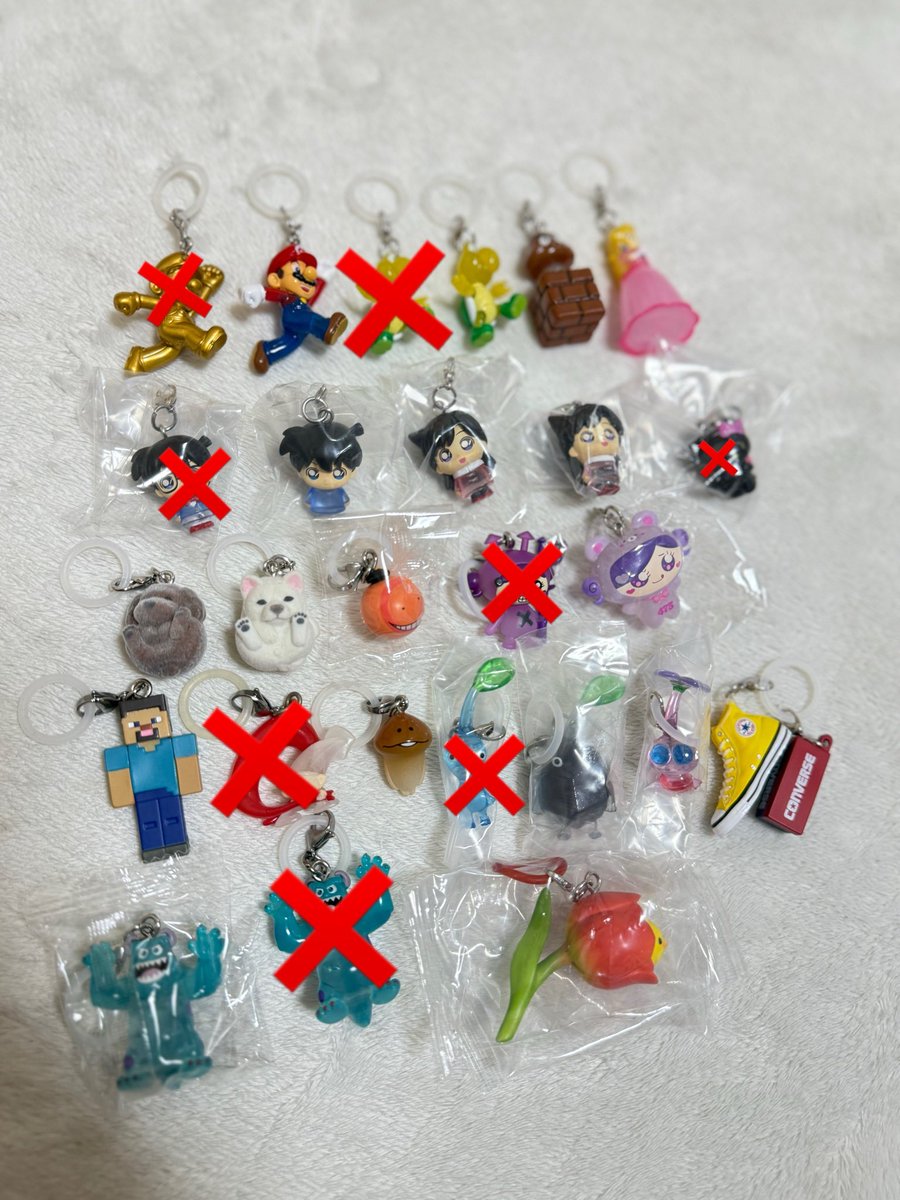 AVt1in's tweet photo. 【交換】お願いします!!!
めじるしアクセサリー
ガチャガチャ
サンリオパッケージミニチュアコレクション
モンチッチ、マリオ、コナン、

譲・1.2.３枚目の写真

求・４枚目の写真

※キティパッケージは400円の為差額の
 100円支払えるか、めじるし２つ以上の
交換になります。 https://t.co/aLacbmvvWI