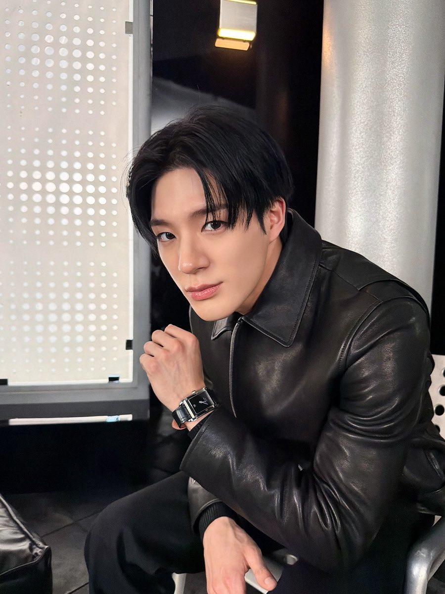 HAPPY JENO DAY❤️🎂🥳 tweet media