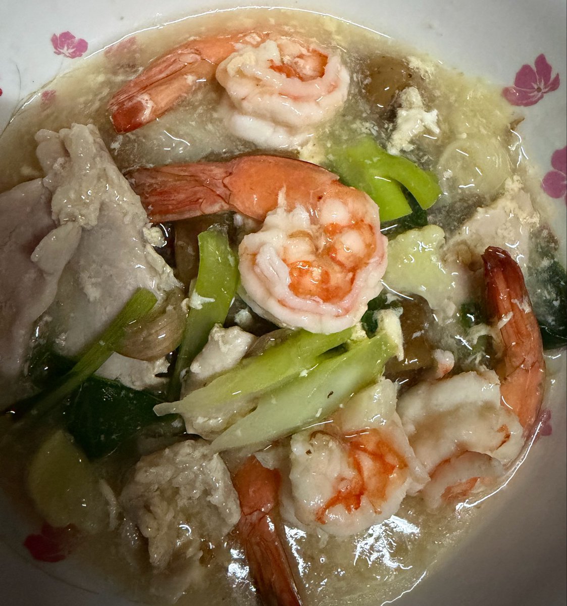 ꒰ঌมัมหมีโยธา໒꒱ tweet media