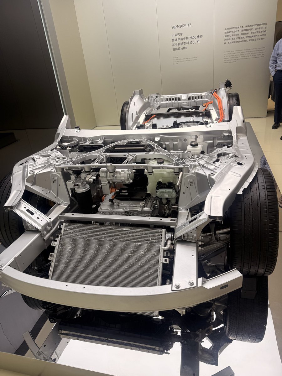 JayMenonP's tweet photo. @ChinaSpox_India I have been to the Xiaomi factory and it is highly impressive! More than the very cool designs, what  was more notable for me was the 91%  or so of automation on the production floor which is not just futuristic but in a strange way scary too of what future unfolds. https://t.co/kdssMYXqBl