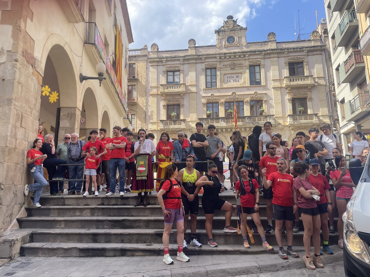 Correllengua_'s tweet photo. Gràcies Valls, sou HISTÒRICS

Ja venim, Reus!!!❤️‍🔥❤️‍🔥🏃‍♀️🏃 https://t.co/yw3vRIujKK