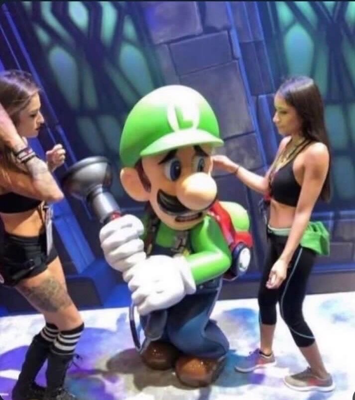 insane poses tweet media