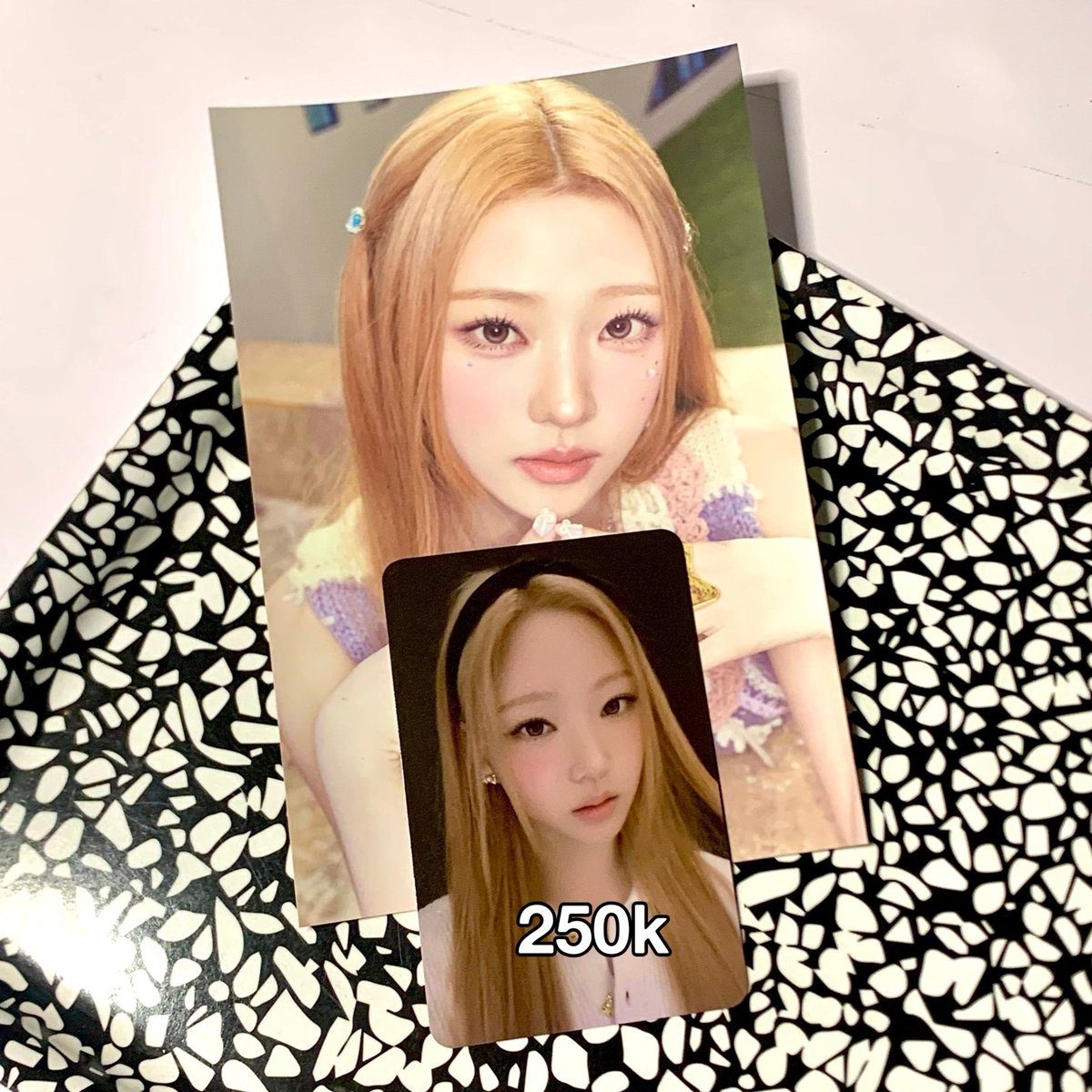 ᯓ★ #yusells —— wts lfb ina 

  𖦹 stella hearts2hearts photocard

• ship ww
• exc admin 20%
• no sensi buyer!

t. want to sell h2h pc ktown all day hearts attack anniversary set 하츠투하츠 스텔라 포카 𖦹