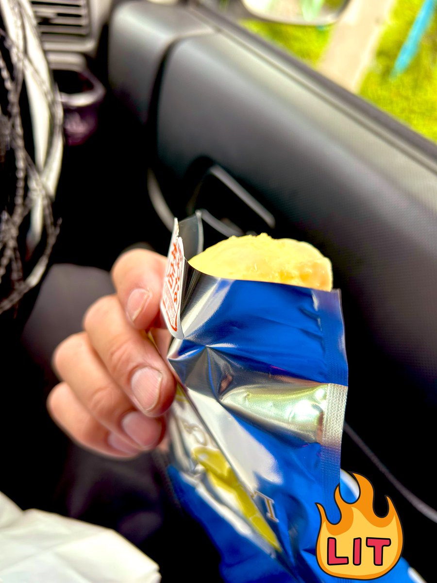 【100人来るまでの記録🔥Day67】

10/24まであと185日❗️

「鯱もなか総本店」🥧
のレモンケーキ食って
今日も練習頑張るぜい🤪

#ベーシスト　#v系