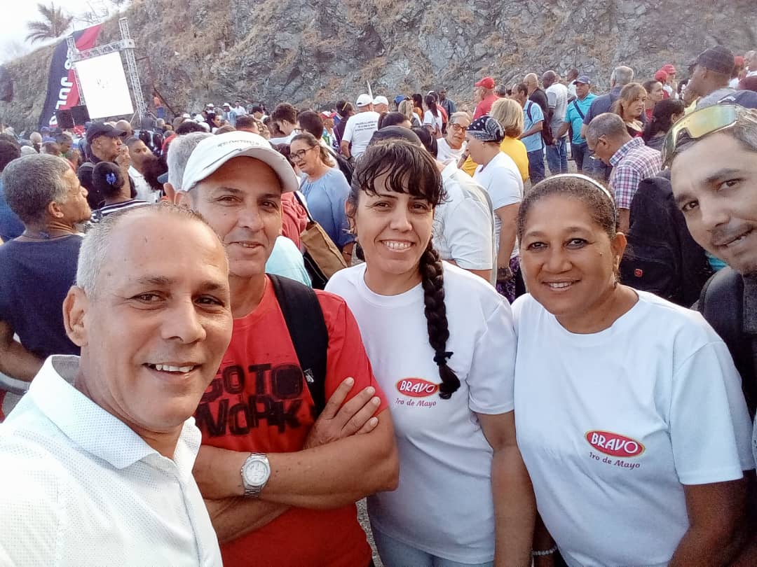 Bravo presente en Acto en la Colina #Lenin en el aniversario 156 de su natalicio, la fuerza obrera presente en el llamamiento al #1roDeMayo
<a href="/AlbertoLopezcu/">Alberto López Díaz</a> 
<a href="/carmeloortega38/">Luis Alberto Ortega Soberón</a>