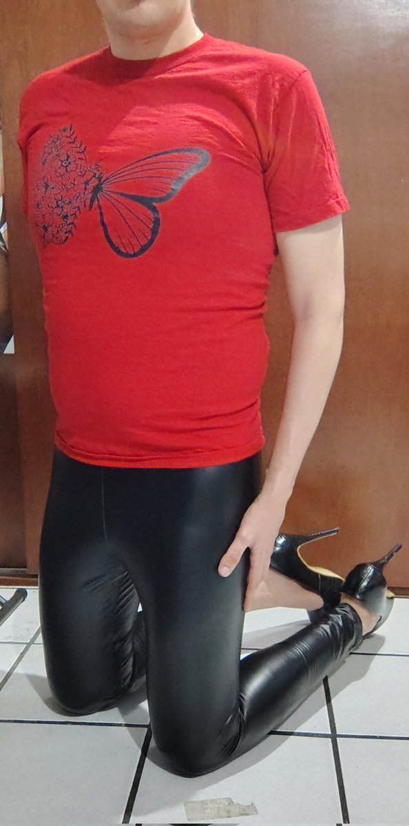 Aidenfem194702's tweet image. Buenos días. 

#femboy #crossdresser #trap #highheels