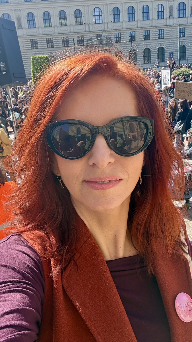 Nora Fridrichova tweet media