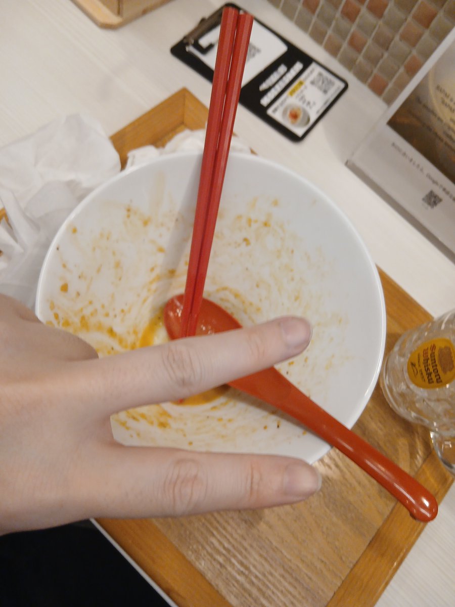tana_taka_3rder's tweet photo. Today I received a donation from ko-fi. Thanks to that donation, I was able to eat my favorite ramen🍜 at a restaurant far away. Japan is getting poorer and poorer economically, but I am so grateful for everyone's donations! Thank you everyone for supporting my art life🤗 https://t.co/LiBh7OC303
