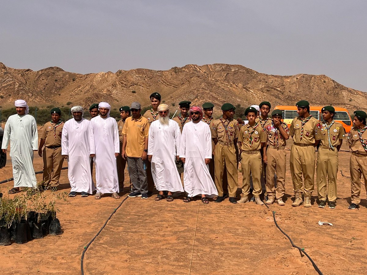 edugovbur7130's tweet photo. شاركت كشفية السلطان قابوس في الحملة الزراعية لزراعة الشتلات النوعية البرية في محمية واحة رحيق النحل بمنطقة النوي بولاية محضة بمشاركة مجتمعية مع بعض الوحدات الحكومية والأهلية .
22/4/2026 م https://t.co/QvUGIQf3O8