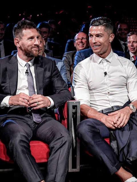 🚨🗣️ Thierry Henry on the best player he’s ever seen:

“I’ve played with and against legends — Zinedine Zidane, Ronaldinho, Ronaldo Nazário… but Messi was different.

He didn’t just beat players, he embarrassed them. He didn’t just win games, he decided them before they even