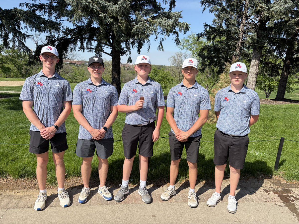MSouthBoysGolf's tweet photo. JV competed at Elmwood yesterday in the Bryan Invite. Showed some great stuff! They were led by Andrew Storms firing a 77, good for a 7th place finish! @MSHSactivities https://t.co/7yr403Tpf6