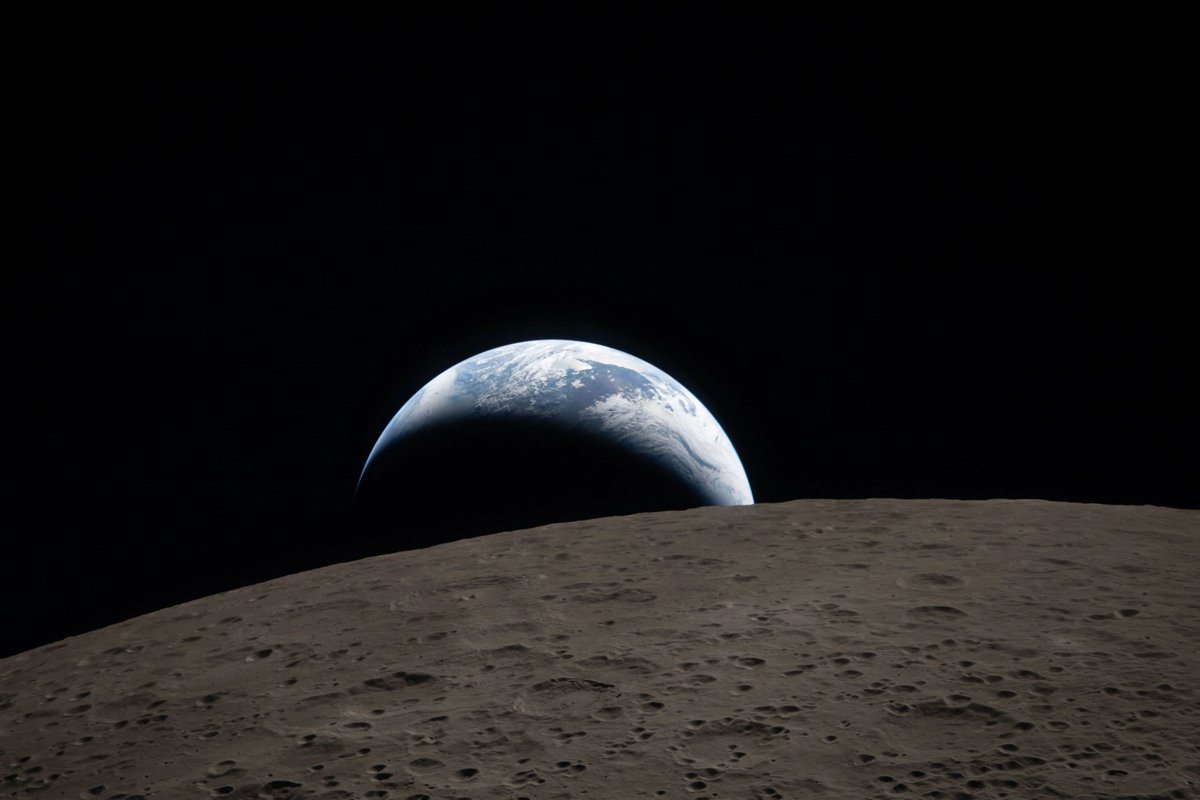 BenchmarkLLC's tweet photo. A view worth pausing for.

Happy Earth Day from the Benchmark team. A reminder to slow down, step outside, and appreciate the communities and the planet we all share.

Image from the recent NASA Artemis II lunar flyby.
https://t.co/3ROEoIE17R https://t.co/iVBMlF7vpn