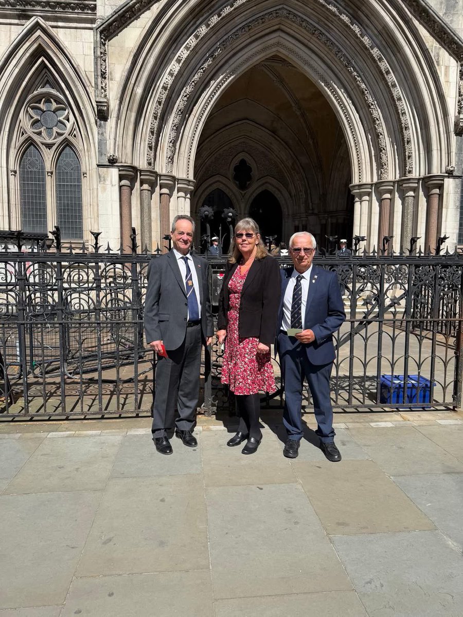 mafcsv's tweet image. On Sunday 19th April Alex and Chris Scott and John Polak represented the MAFCSV at St Clement Danes, the annual RAF Founders’ Day Service, hosted by the Central Church of the RAF:
facebook.com/share/p/18G38c…
✈️
#mafcsv #raf #311Squadron #310Squadron #312Squadron #313Squadron