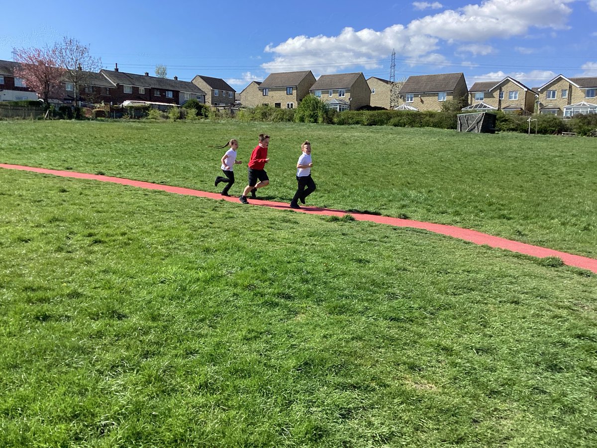 j_shelf's tweet photo. KS2 are taking part in the School Games Virtual Marathon this week. We have had a great start to the week with lots of laps of the school track! 
#wecandoit
#webelieve
@YourSchoolGames @CalderdaleSGO @schoolnews https://t.co/5WEao2ceIR