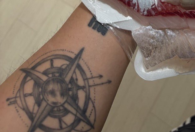 피곤한 저승사자🎃 tweet media